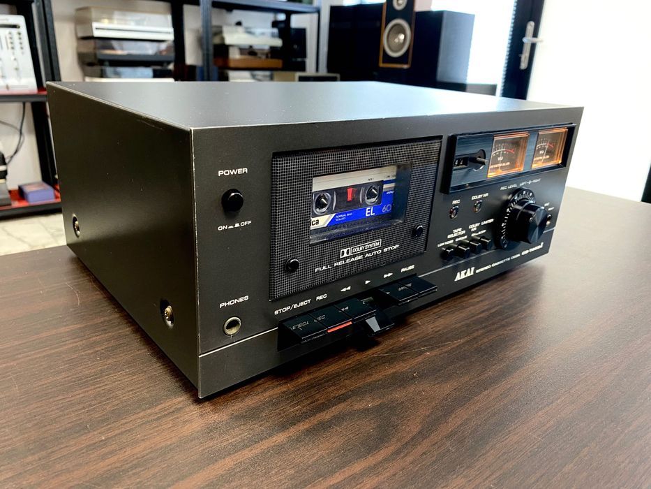 Kасетен дек Akai