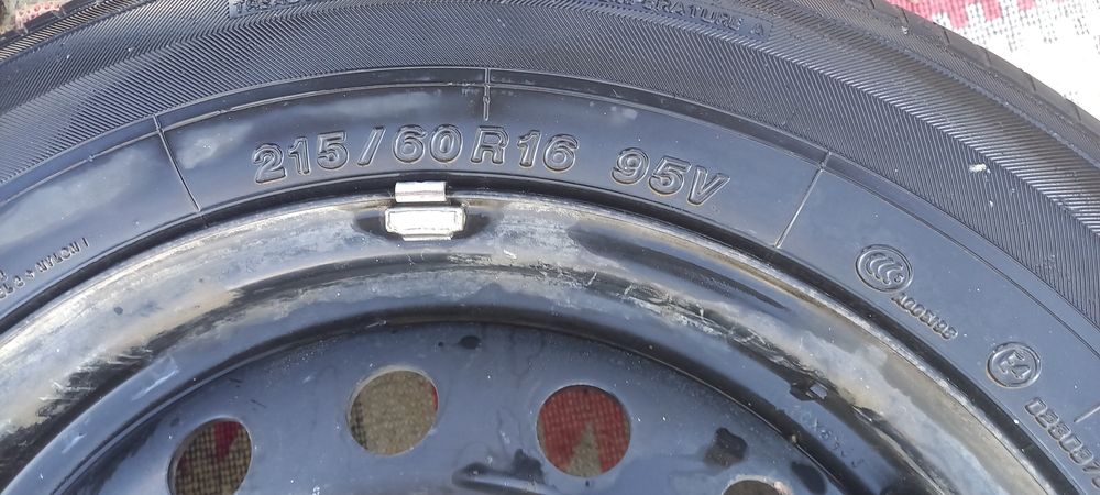 Продам диск и покрышка R16