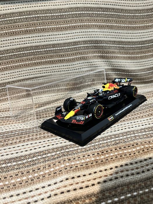 Macheta metalica burago f1 redbull