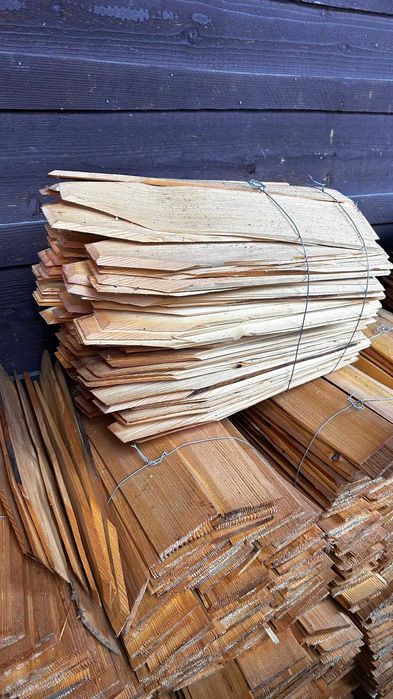 Vând  șindrilă  din lemn pentru acoperiș