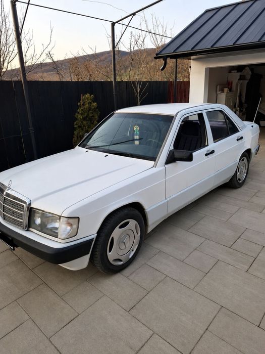 MERCEDES-BENZ C-Class 1991
