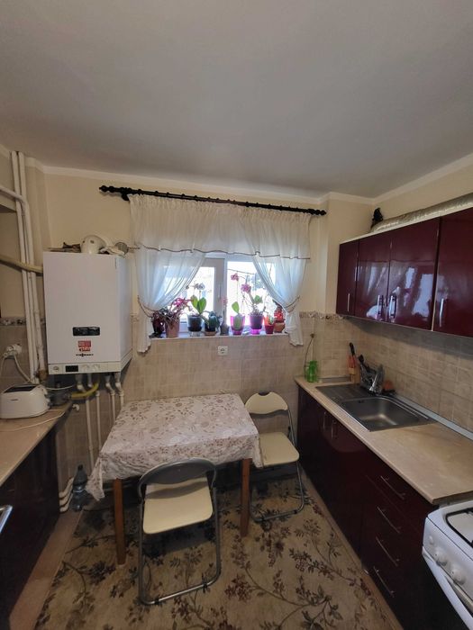 Închiriez apartament 2 camere SD