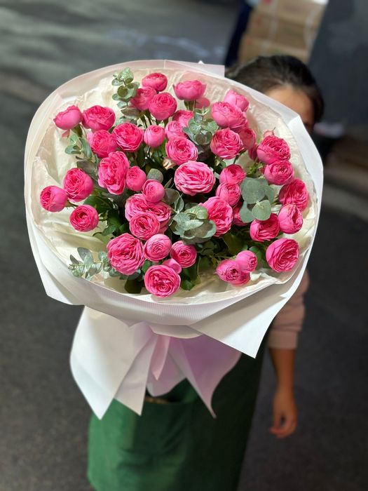 Пионы; Розы большой выбор