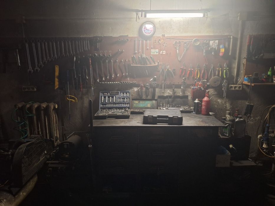 бокс для ремонта авто