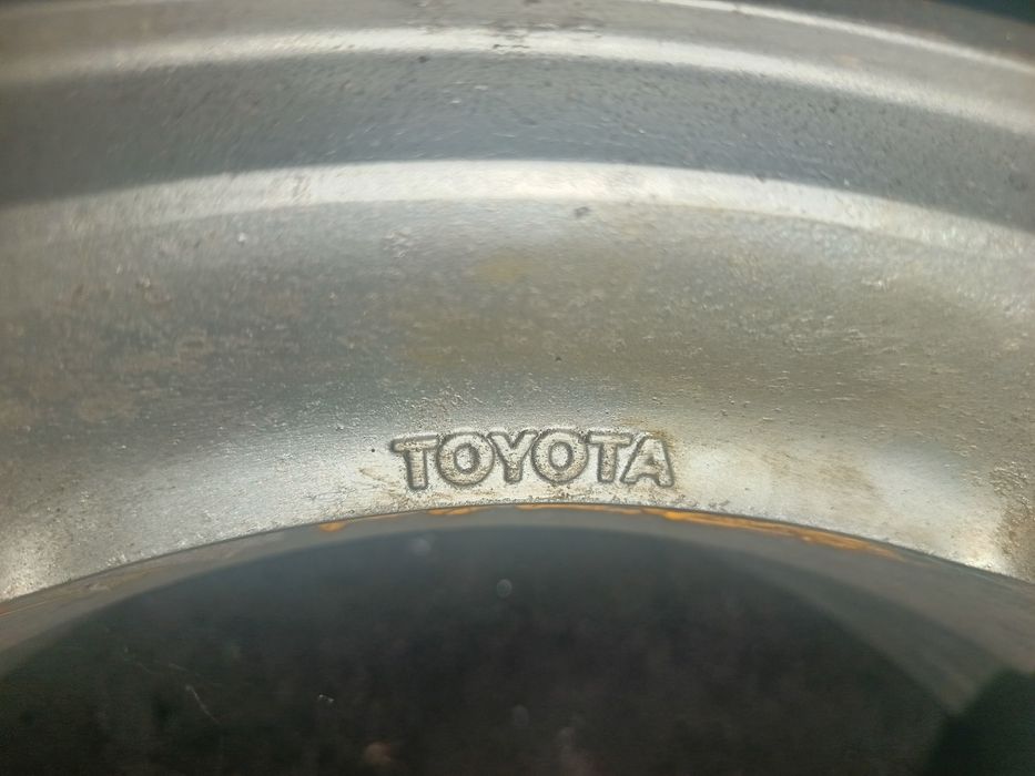 продам диски стояли на Карина е