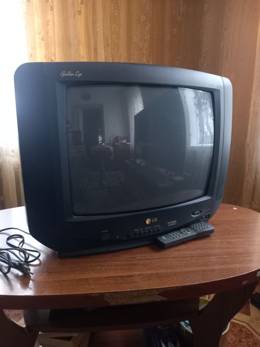 Продам телевизор LG
