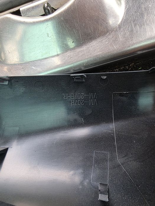 Чисто ново дясно огледало за Peugeot 307 SW (с датчик, жилно задвижване)
