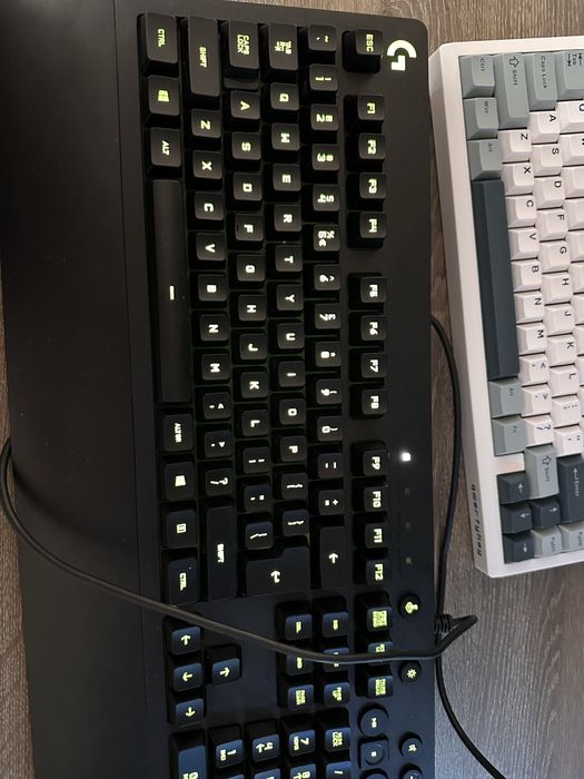Tastatura gaming Logitech G213 RGB
