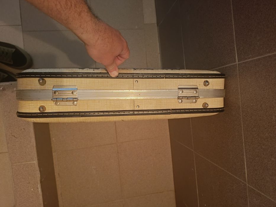 Малко винтидж куфарче