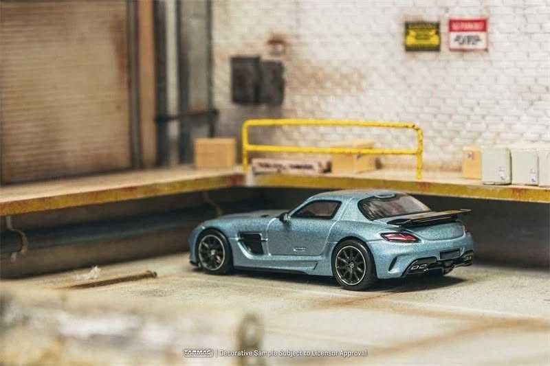 Tarmac Works Mercedes-Benz SLS AMG Black Series