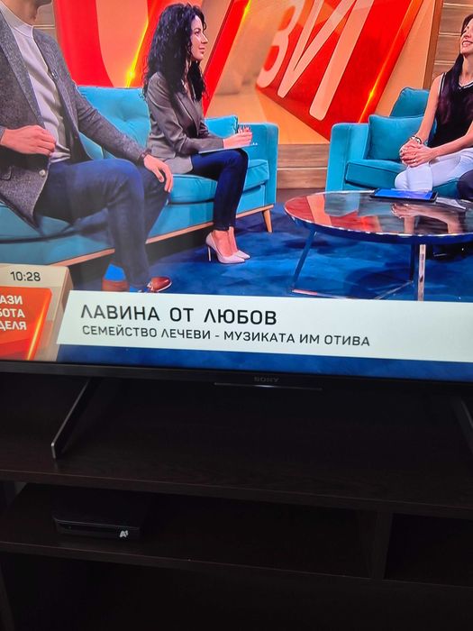 Продавам телевизор Sony Bravia 43  инча