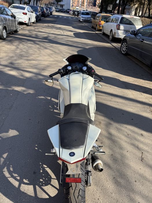 Yamaha YZF R-125.  Abs fata spate  categ a1!!