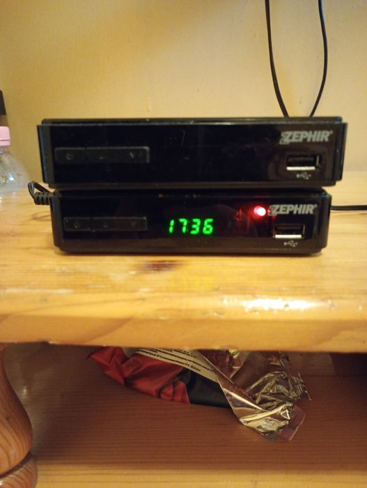 Приемници декодери 2 броя