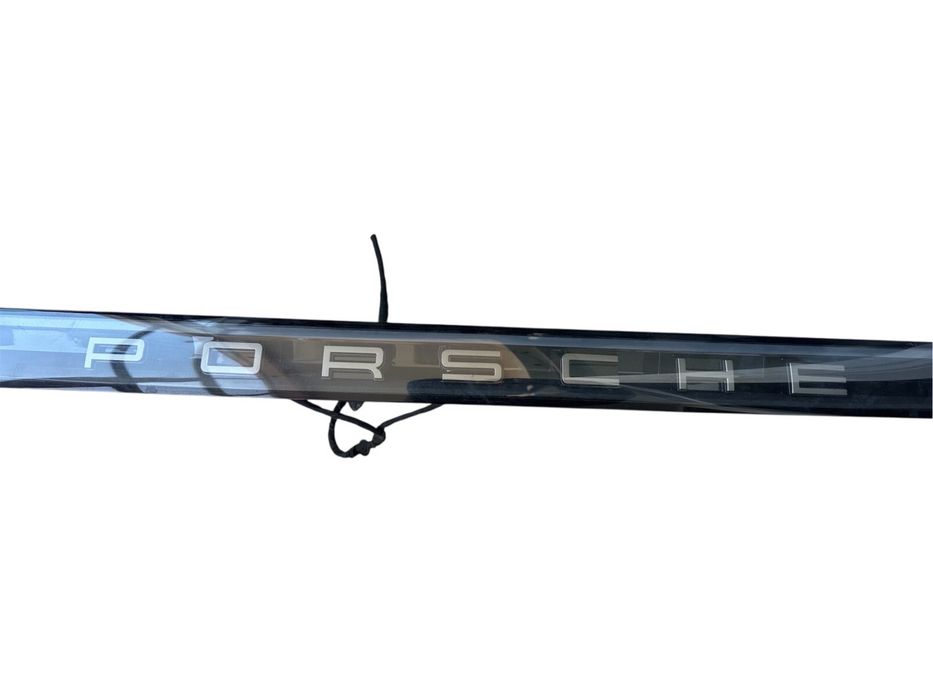 Porsche Cayenne 2022 Централен стоп