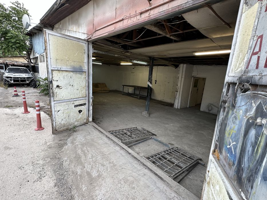 Дава се под наем Гараж / Паркомясто в София, Модерно предградие - 115 кв.м за 433.5 € - Снимка #8