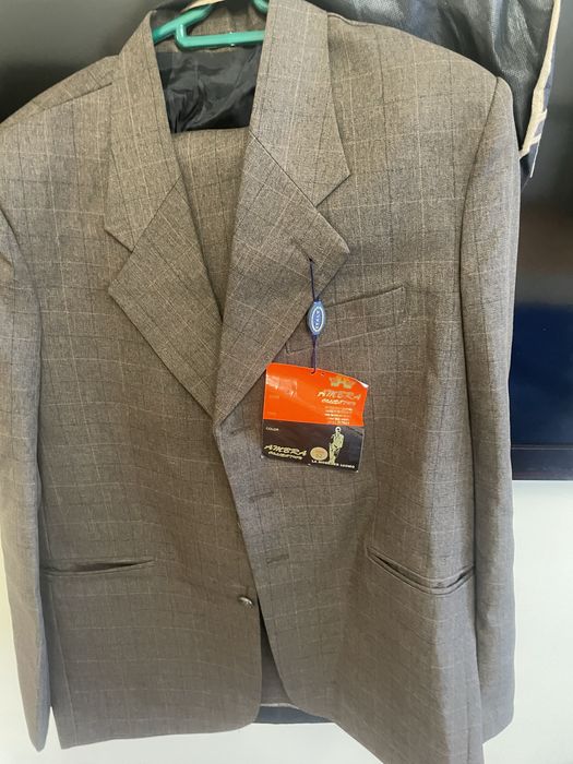 Продам мужской костюм