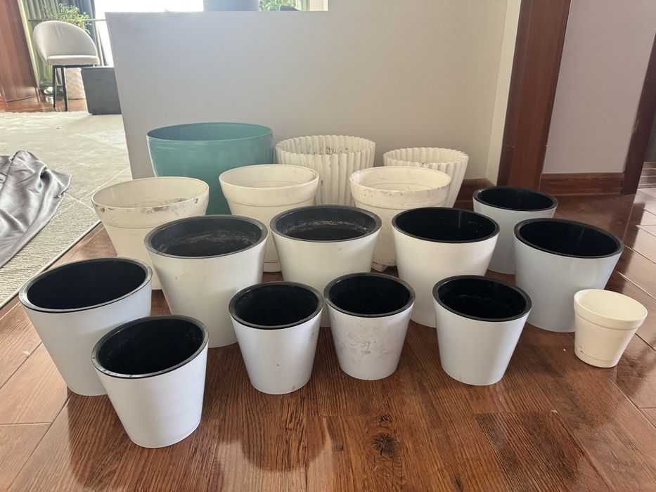 Горшки цветочные 17 шт