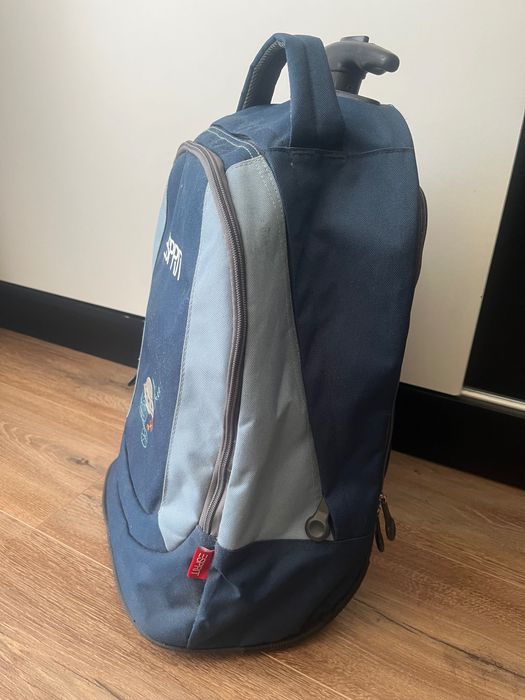 Ученическа раница с колелца