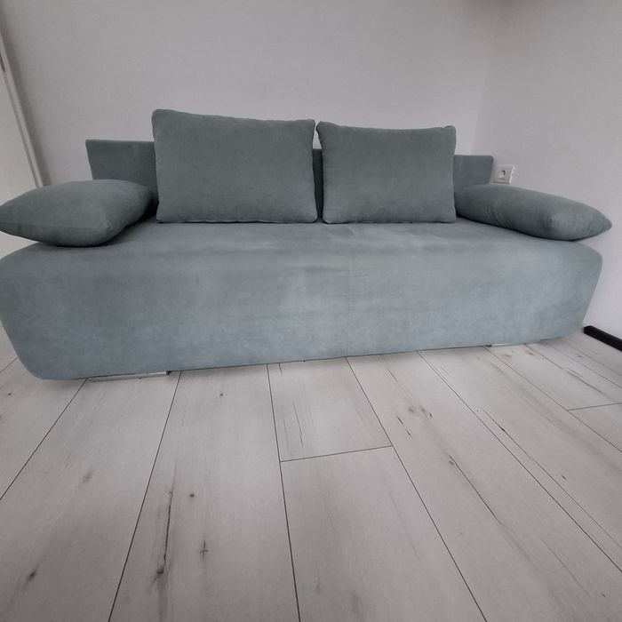 Canapea verde mentă extensibilă cu spatiu depozitare Georgia