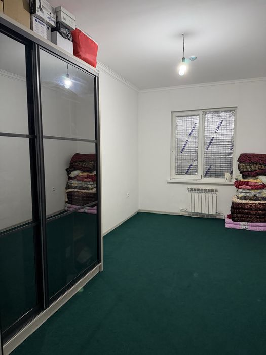 Srochno sotiladi Sergeli Yangi Darxonda 2 xona 66 kvadrat