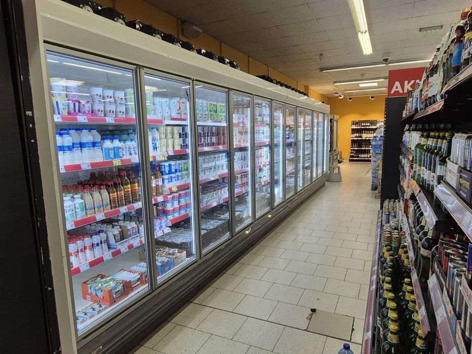 Крайстенна хладилна витрина Linde Monaxis с вграден хладилен агрегат