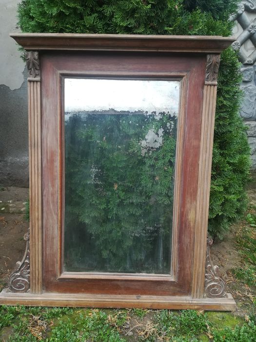 Rama de oglindă pentru comoda