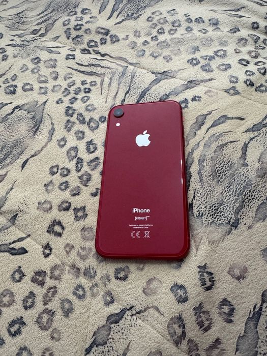 Продам IPhone XR в отличном состоянии
