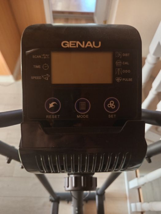 Эллиптический тренажёр