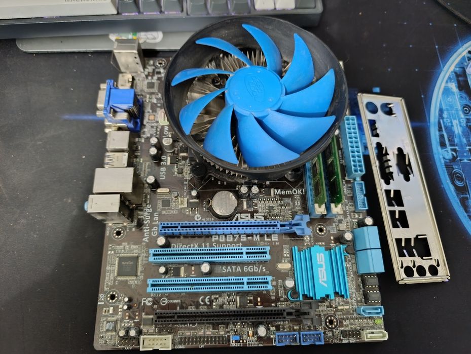 ASUS B75+Core i5 +Kingston 8Gb