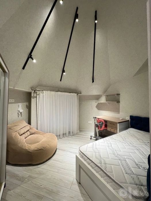 Сдаётся 3-комн Алайский рынок, 60 м²