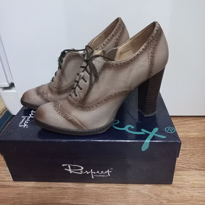 Женская  обувь 39