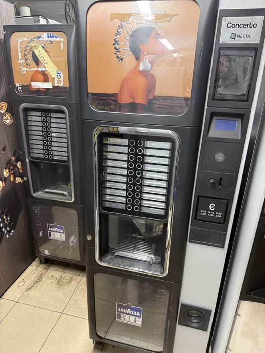 Necta Concerto boabe+capsule aparat vending automat