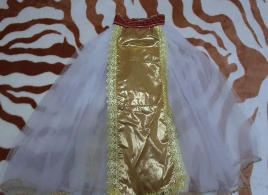 Costum popular vârstă 8-9 ani.