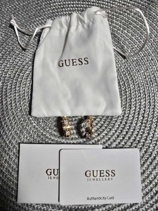 Дамски обеци GUESS