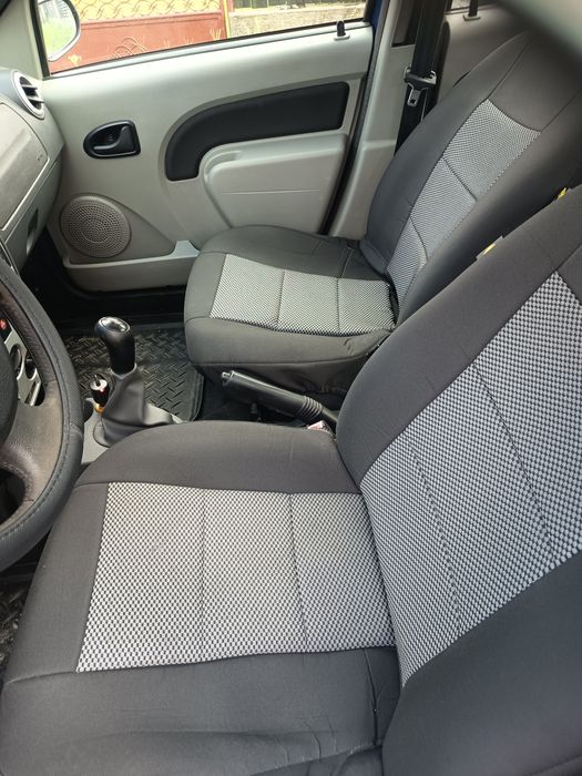Dacia Logan .doar schimb cu logan pick-up