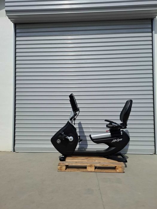 Велоергометър LIFE FITNESS 95R Discover SE Console