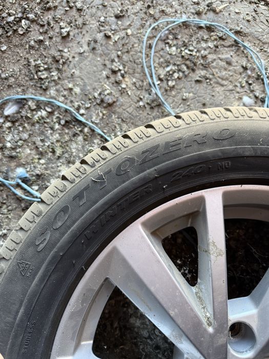 Jante Roti iarna R17 Audi Q3 Q5 A3 A4 A5 A6 anvelope 235 55 R17