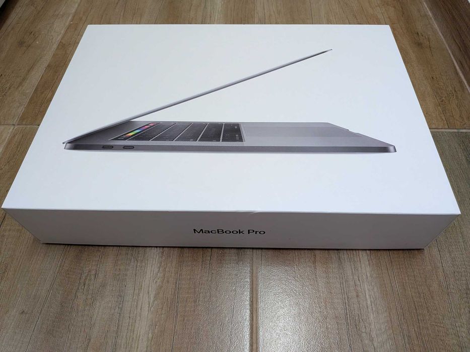 Кутия на MacBook Pro 15 inch