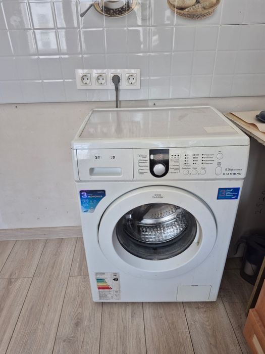 Продам стиральную машинку