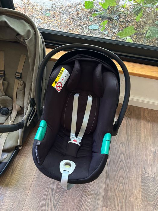 Лятно столче за количка Cybex и столче за кола Cybex Silver