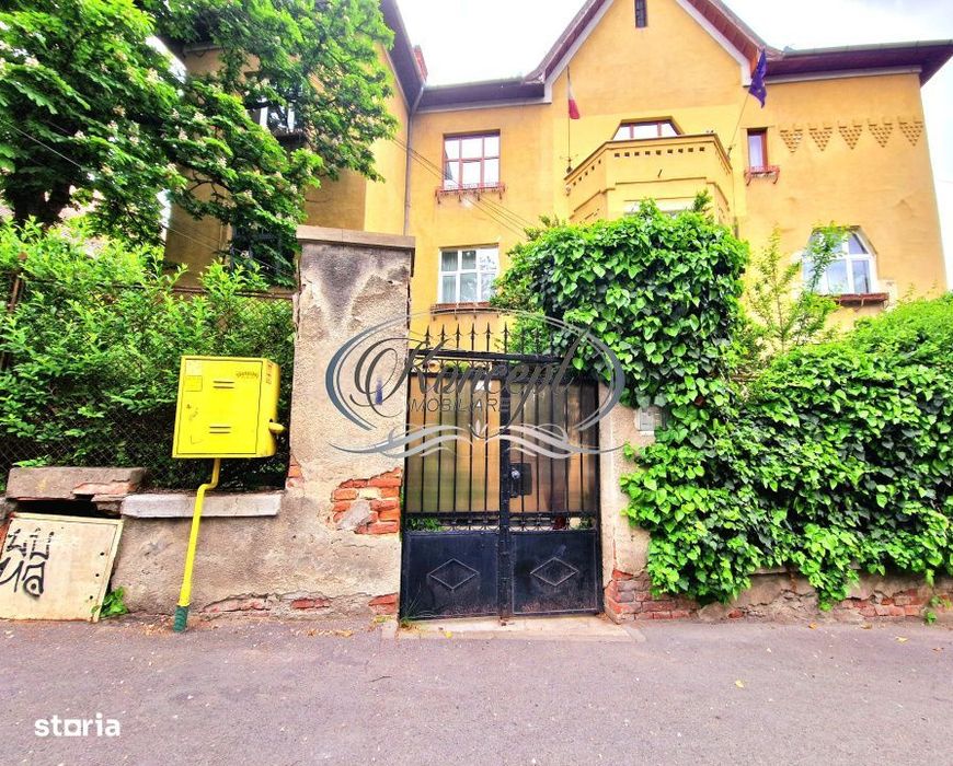 Apartament in imobil interbelic, str. Emil Racovita