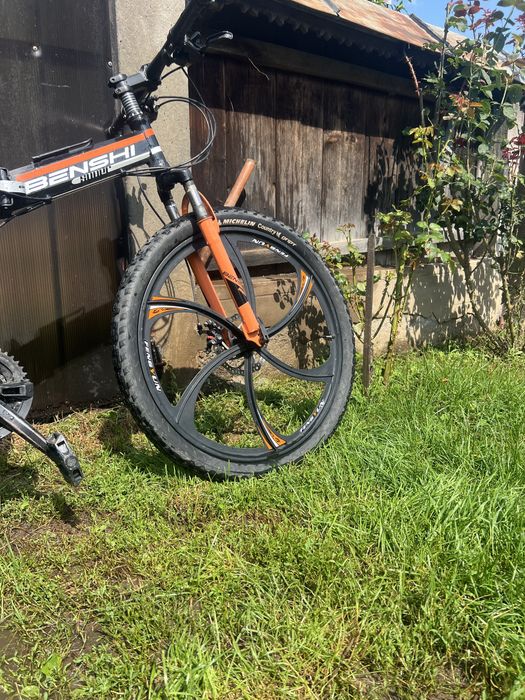 Bicicleta de vanzare