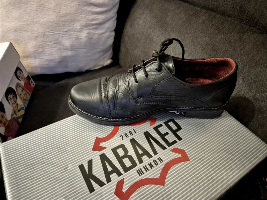 Детски официални обувки от естествена кожа