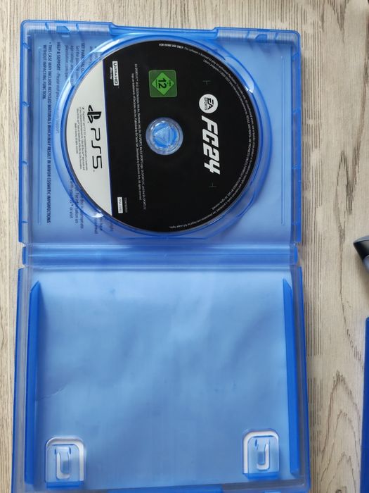 продам FC24 на ps5
