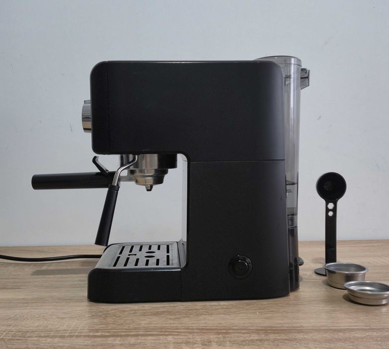 Espressor manual BEKO in stare foarte buna + tamper de'longhi 51mm