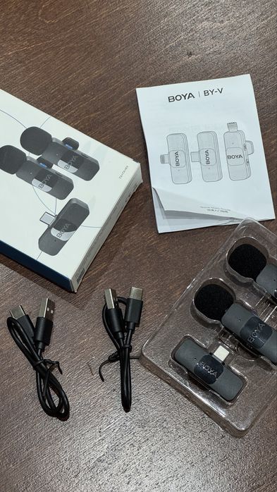 Петлички BOYA V20