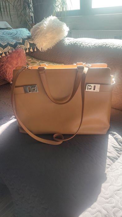 Vand geanta originala Salvatore Ferragamo