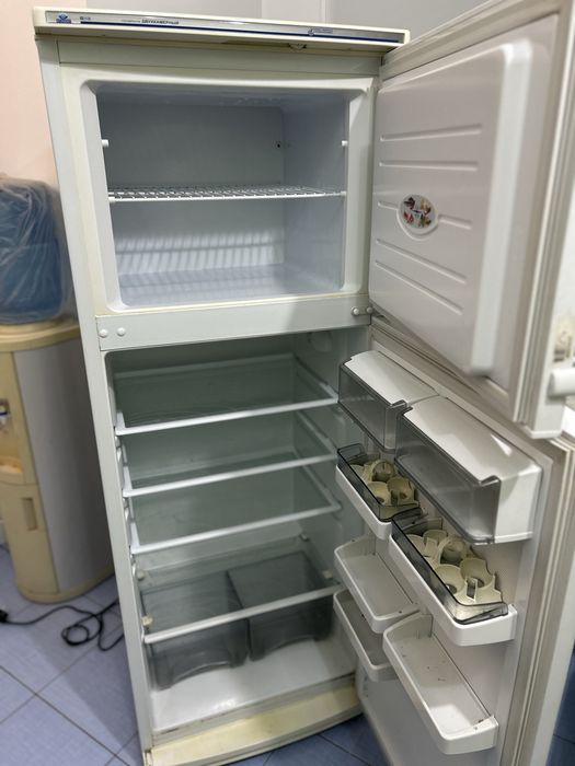 Холодильник с морозильником Атлант