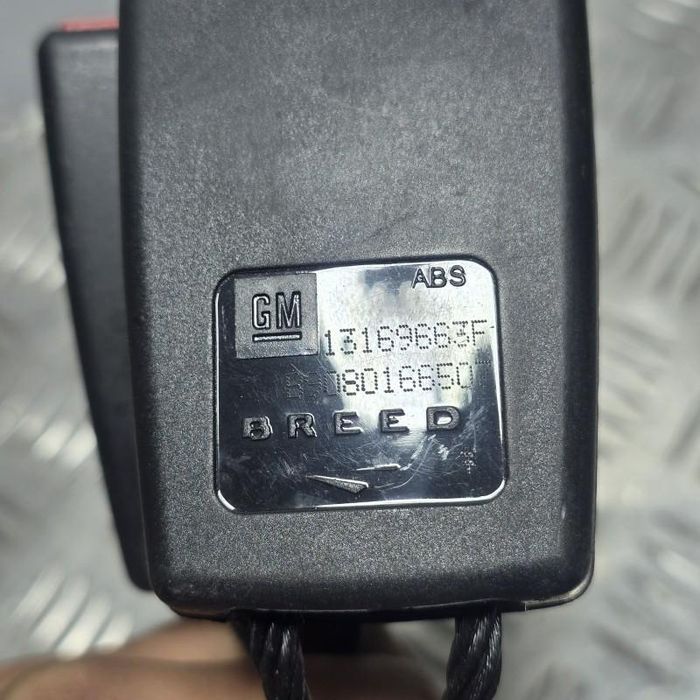 Capsa centura mijloc spate Opel Vectra C