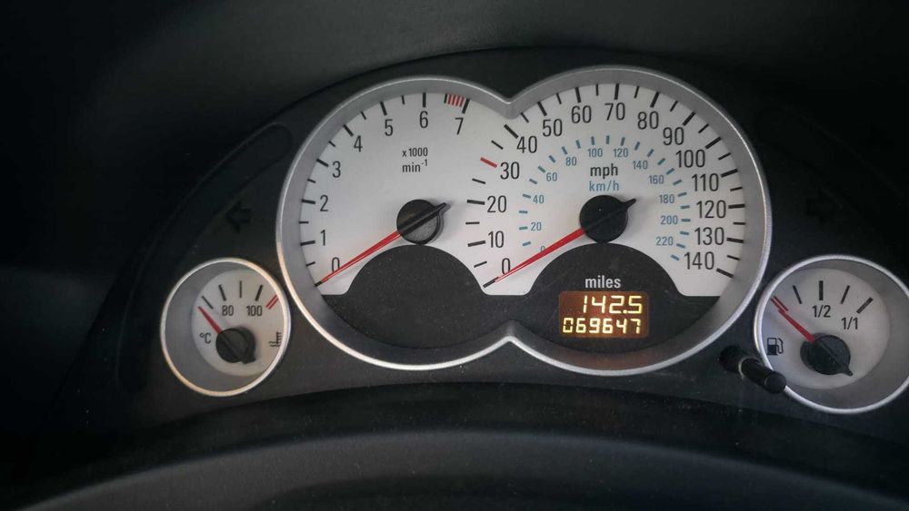 Opel Tigra Cabrio 1.4 16V - Hardtop Electric, ~112.000 km, Volan pe Dreapta